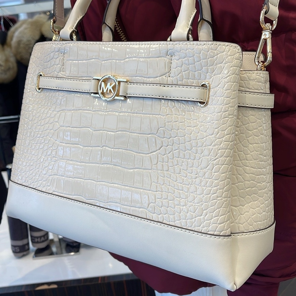 MICHAEL KORS
Reed Large Leather Belted Satchel Crossbody Handbag Center Zip Purs